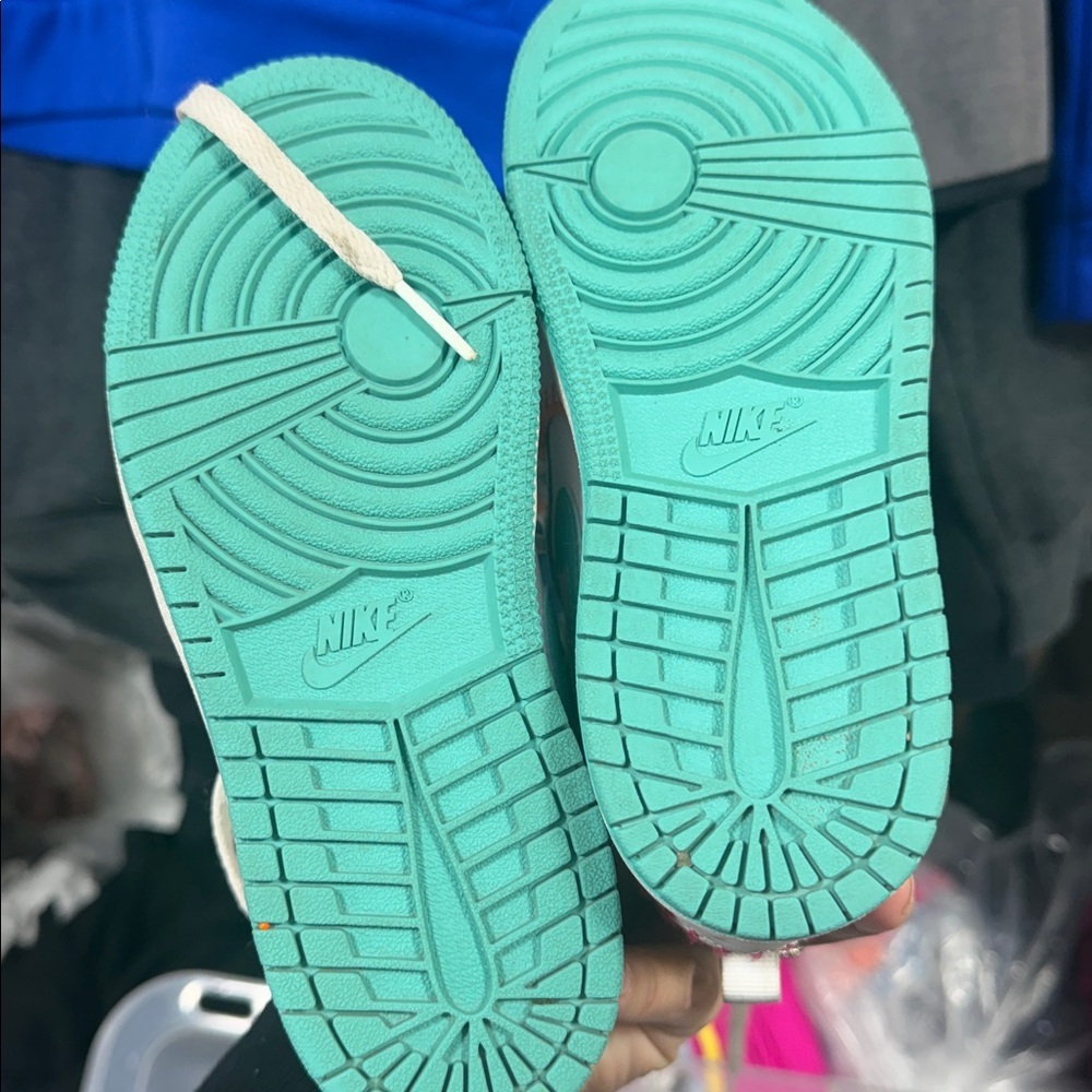 Size 13 Girls Air Jordans - Picture 2 of 3